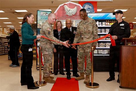 New protein-centered, grab-and-go chicken option opens at the Fort Lee ...