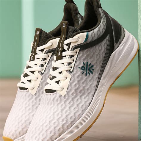 cult Men's AeroStride Running Shoes - White/Olive – Curefit Healthcare ...