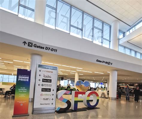 Morning Breakfast - Air Canada Maple Leaf Lounge - San Francisco ...