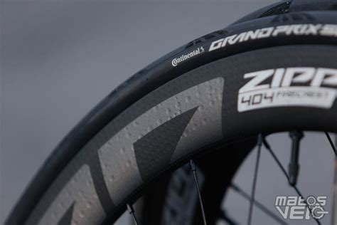 Test des roues Zipp 404 Firecrest Tubeless Disc, plus légères et moins chères - Matos vélo ...