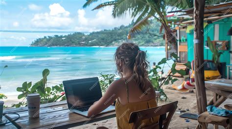 Beach Pictures with People Using Computer 的图像结果