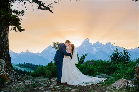 Best Time To Get Married In Jackson Hole | Love and Story Studio
