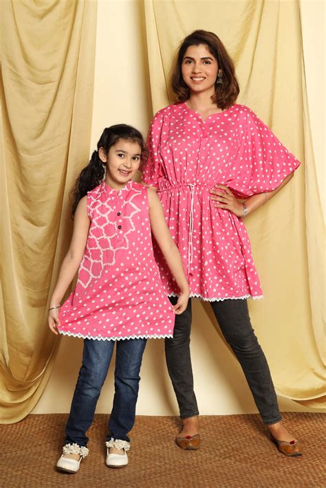 Fuchsia Bandhej Printed Mom and Daughter Top