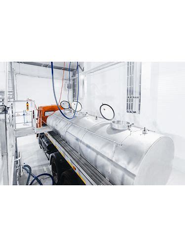 Level Measurement in Milk Receiving | Emerson IN