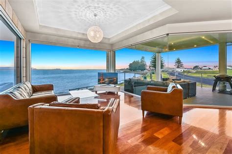 ALOHA BEACHFRONT ACCOMMODATION (Robe) - Lodge Reviews, Photos, Rate ...