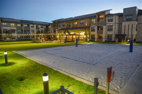 GATEWAY OAKS INTERIORS- Forney, TX – Hodges USA