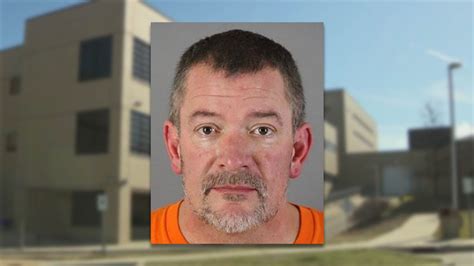 Waukesha County inmate punched deputy at hospital, prosecutors say ...