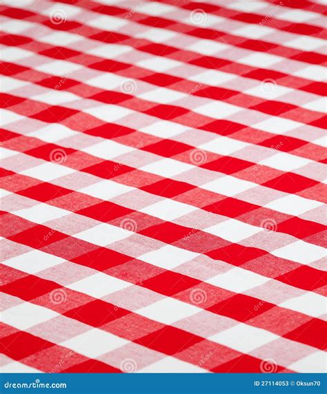 Red Checkered Gingham Fabric Tablecloth Stock Image - Image of surface ...