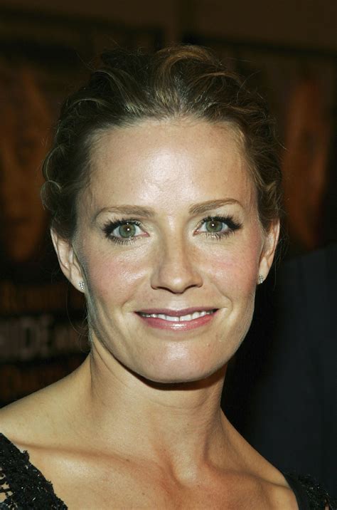 Elisabeth Shue - Golden Globes