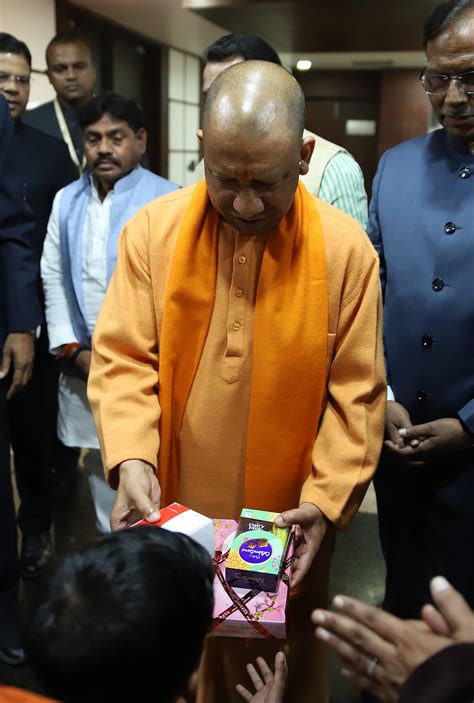 'Hum Kisi Se Kam Nahi’: UP CM Yogi Adityanath Honors Achievers On ...