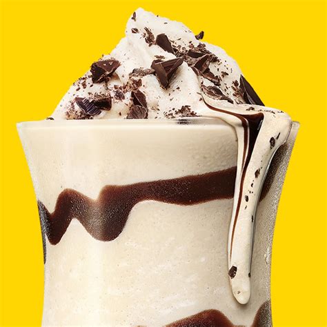 Valentine's Day White Russian Drink Recipe - Kahlúa