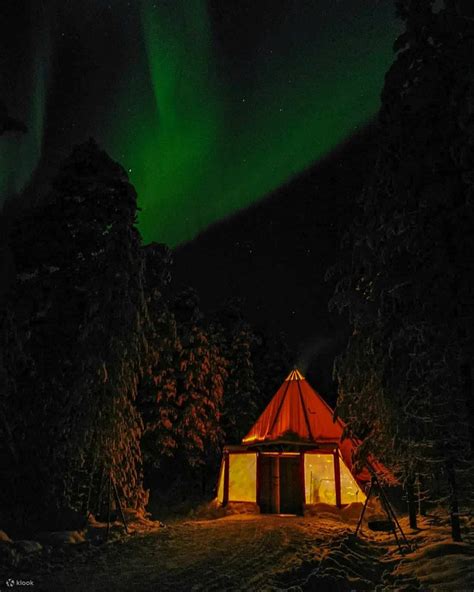 Aurora Camp & Open Fire Dinner - Klook India