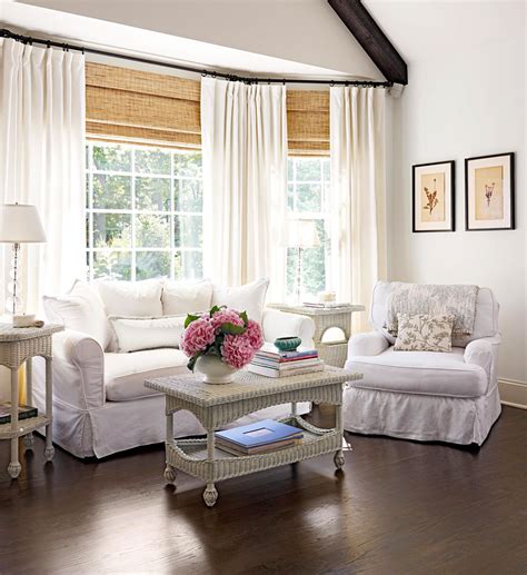 14 Window Treatments for Bay Windows to Enhance Their Beauty