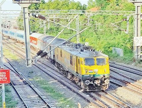 கரோனா ஊரடங்கால் நிறுத்தப்பட்ட வைகை எக்ஸ்பிரஸ் மீண்டும் இயக்கம்: 900 ...