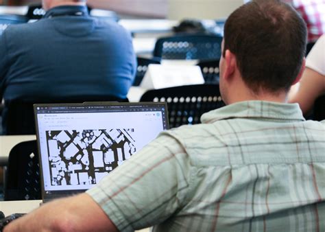 Academics - School of Information Studies