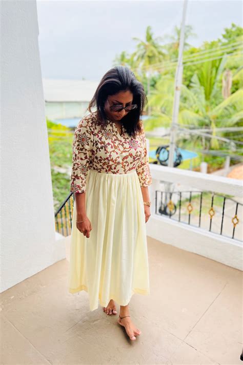 Off White Floral cotton dress – YoshnasByEla