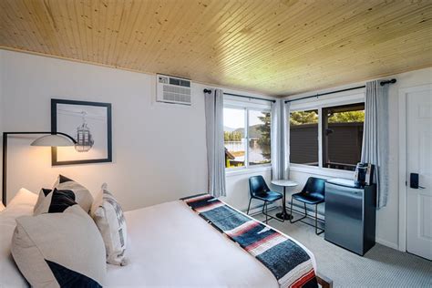 PLACID BAY HOTEL (Lake Placid) - Inn Reviews, Photos, Rate Comparison ...