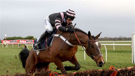 Double delight for Nicky Henderson at Doncaster | Racing News | Sky Sports