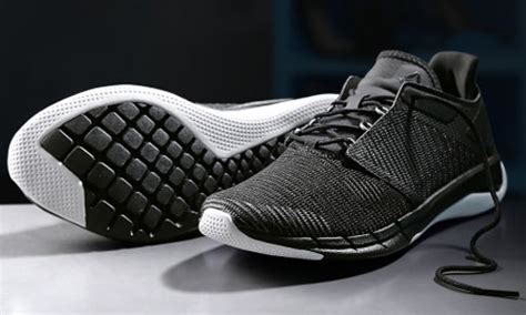 A Last-Minute Gift Guide To Make Your Woman Feel Special This ...