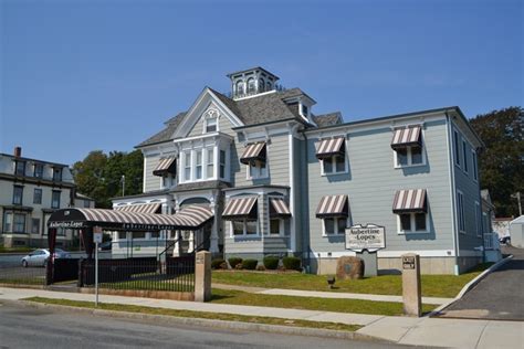 Aubertine-Lopes Funeral Home & Cremation | New Bedford, MA Funeral Home ...