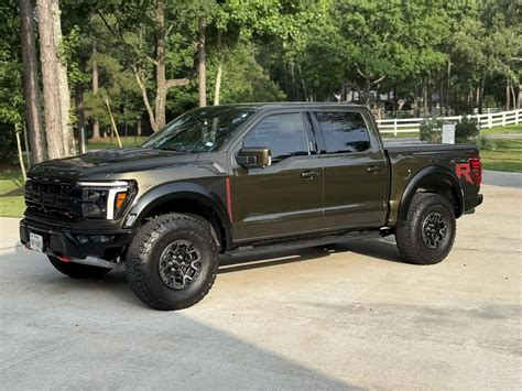 2024 Ford F-150 Raptor R With $113,855 MSRP Sells for $120,000 After 2,400 Miles - autoevolution