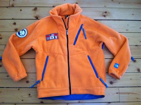 mesure Sur la tête de moyenne canada goose ou the north face continuez ...