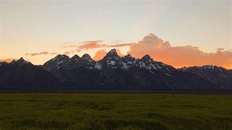 Wallpaper mountains, plain, landscape, peaks, twilight hd, picture, image