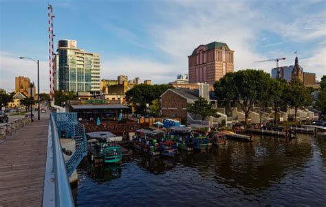 Wallpaper boat, building, Marina, Wisconsin, USA, Milwaukee River for ...