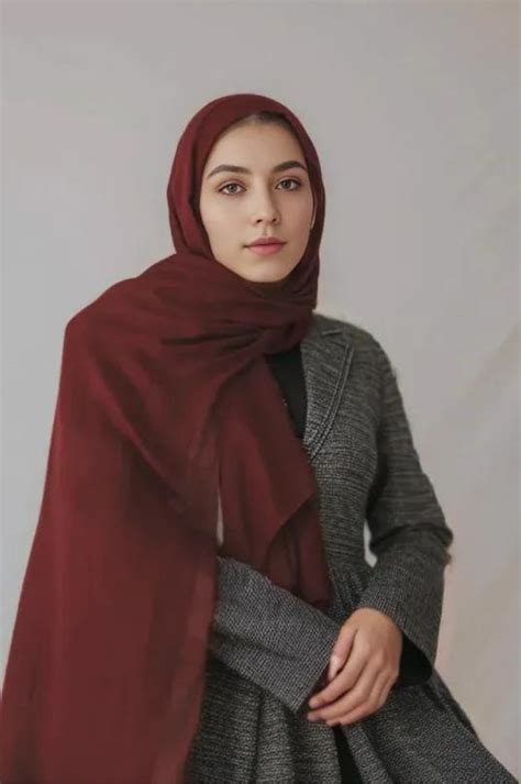 Premium Cotton Hijab - Maroon – Mawdeest