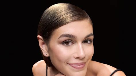 The New Zara Glitter Hairspray Is Mesmerising (And Celeb-Approved ...