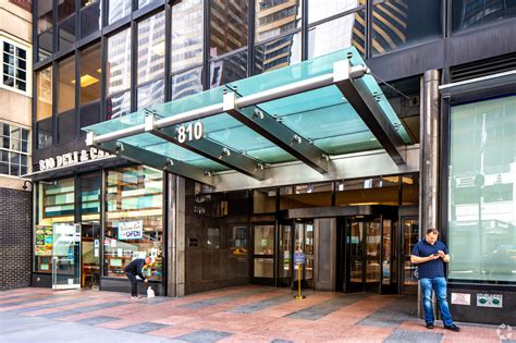 810 Seventh Ave, New York, NY 10019 - 810 Seventh Avenue | LoopNet