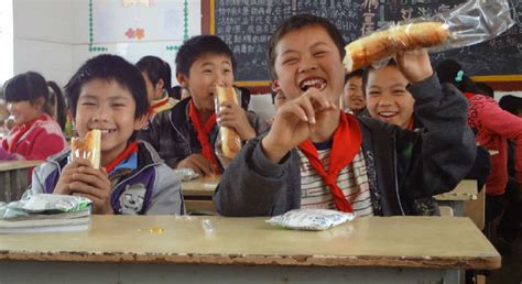 为什么小孩想在杭州上学需要有户口？没有户口能上学吗？ - 知乎