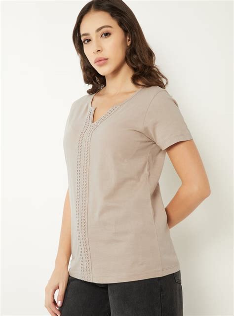 Buy Women Lace Top Online at just Rs. 299.0 - 1000016643563 | Max Fashion