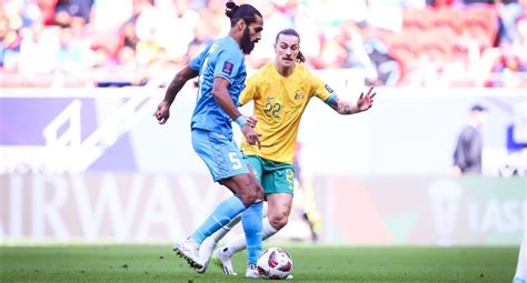 'School level soccer' in AFC Asian cup: Australia take 6 shots in ...