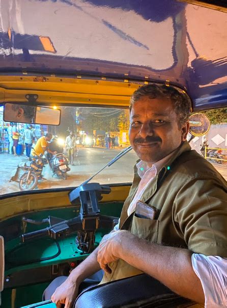 1985 में पास की थी 10वीं, 50 साल के ऑटो रिक्शा चालक ने फिर से उठाई ...