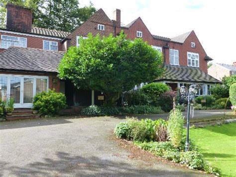 BARONS COURT HOTEL (Wolverhampton, West Midlands) - Hotel Reviews ...