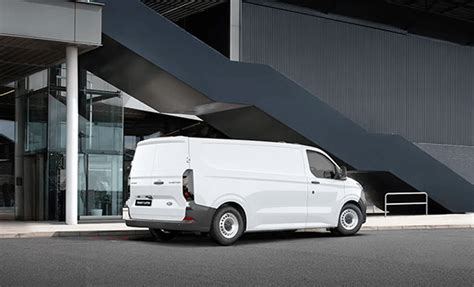 New Transit Custom Features 的图像结果