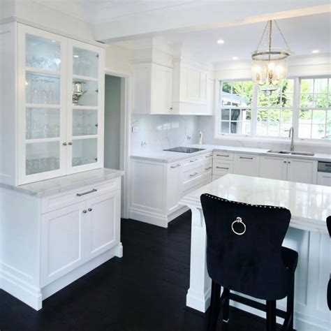 Black Kitchen Floor: 40+ Looks for a Fabulous Kitchen - No Minimalist Here