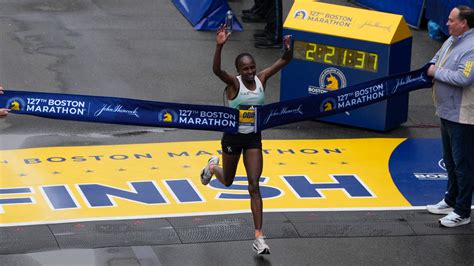 Hellen Obiri Wins Her First Boston Marathon - The New York Times