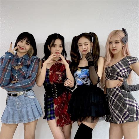 BLACKPINK to TWICE: 11 most popular K-Pop girl groups to listen to now