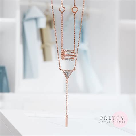 Buy Diamond Pendant for Women Online India - Manubhai Jewellers