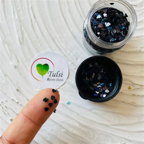 Heart Glitter Chunks – Tulsi Resin Store