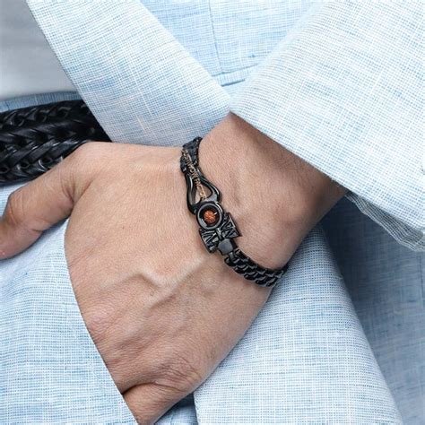 Remain Surrender 108 Bead Agate Hanuman Mala