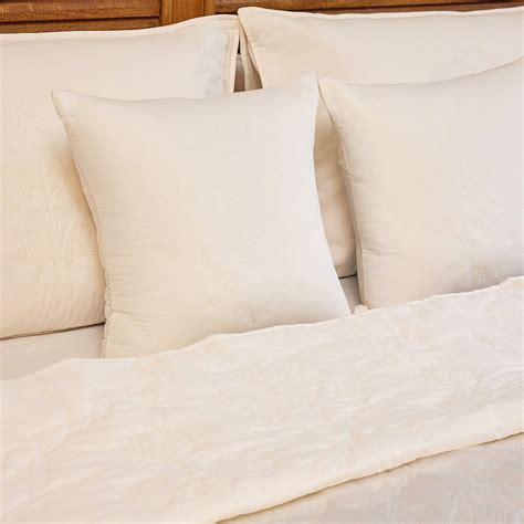 White Floral Chintz Bloom Embroidered Cotton Quilt Set - Double Bed ...