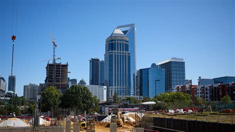 Water main break causes widespread outages in Charlotte