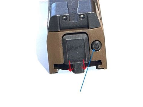 Disassembling and Cleaning The Sig M17 - The Mag Life