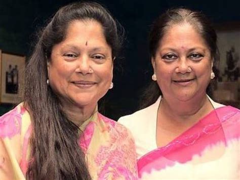 PHOTOS: ज्योतिरादित्य सिंधिया की दिल्ली में हुई थी प्रियदर्शिनी राजे से ...