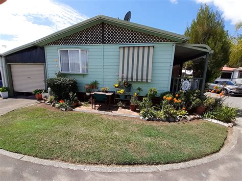 Paradise Lake Resort