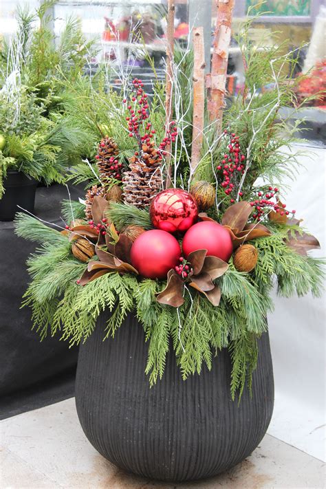 Outdoor Christmas Planter | Outdoor christmas planters, Christmas ...