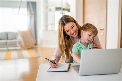 Busy Working Mother 的图像结果